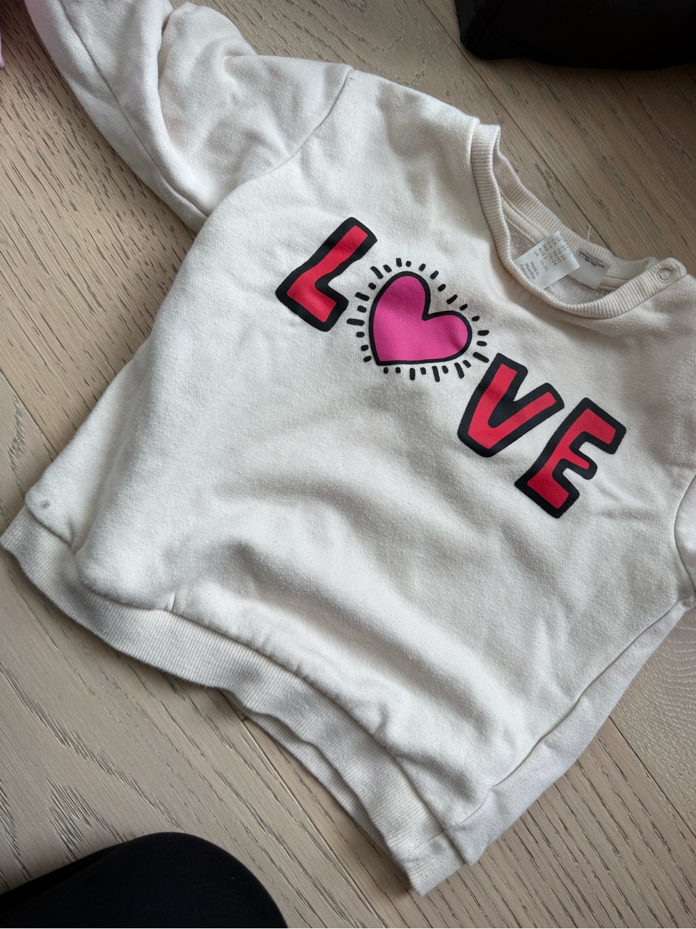 H&M Cream Sweatshirt with Pink Heart and Red Accents